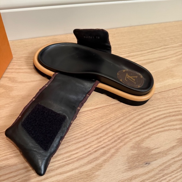 Louis Vuitton POOL PILLOW COMFORT MULE Size 38 - Picture 11 of 16